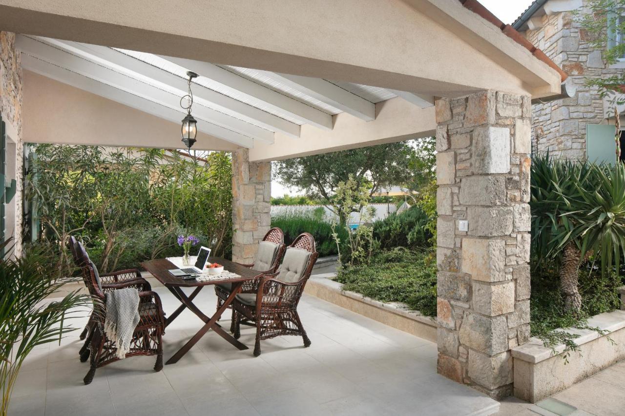 Burići Residence Pietre D'Istria - With Private Service מראה חיצוני תמונה